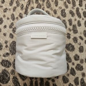 Dagne Dover Mia toiletry organizer